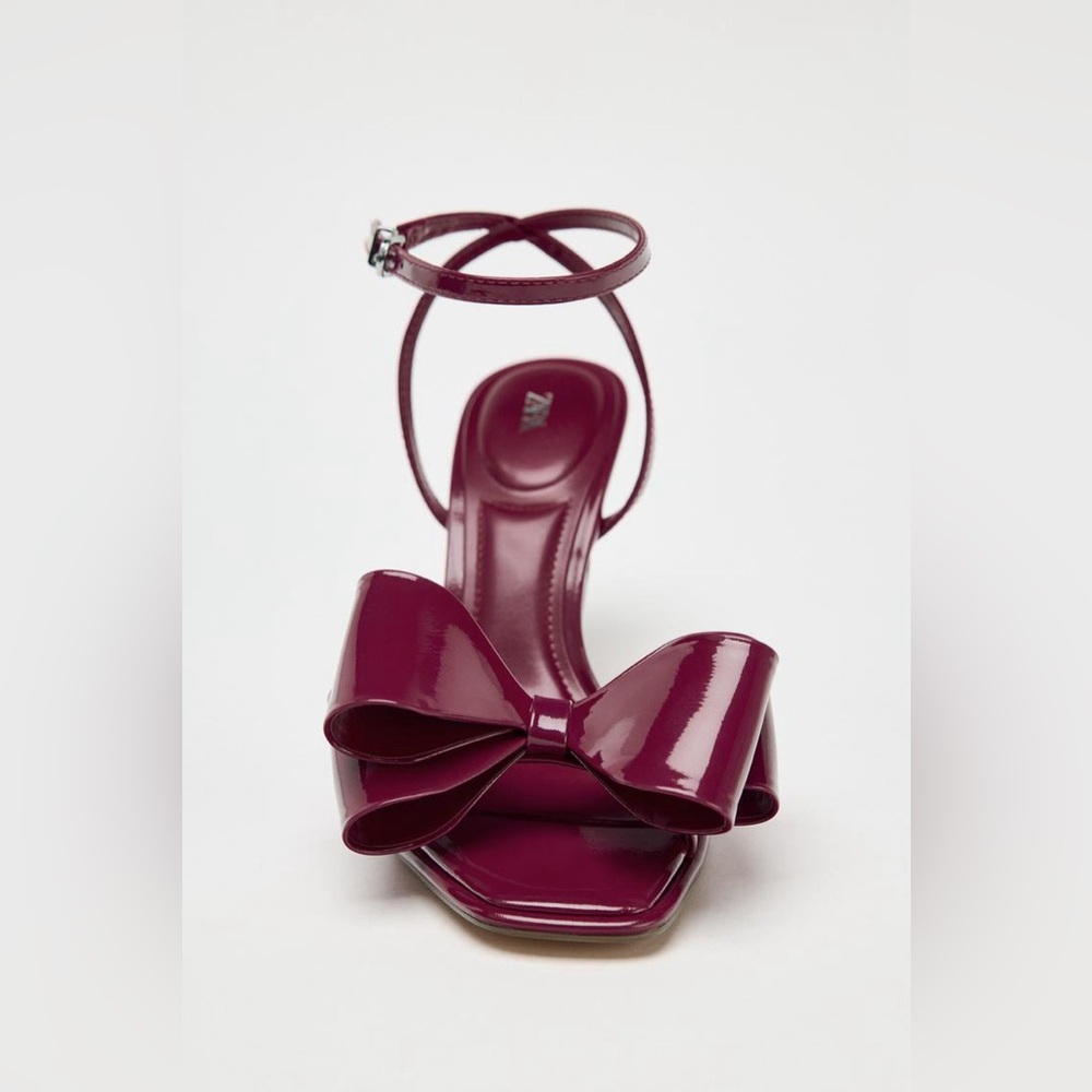 Zara PATENT EFFECT BOW SANDALS - Strawberry Red size 39 or size 8 only worn once - Picture 4 of 8